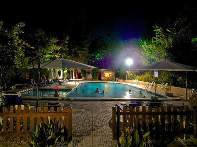 ホテル Balneario De アルアマ・デ・グラナダ エクステリア 写真
